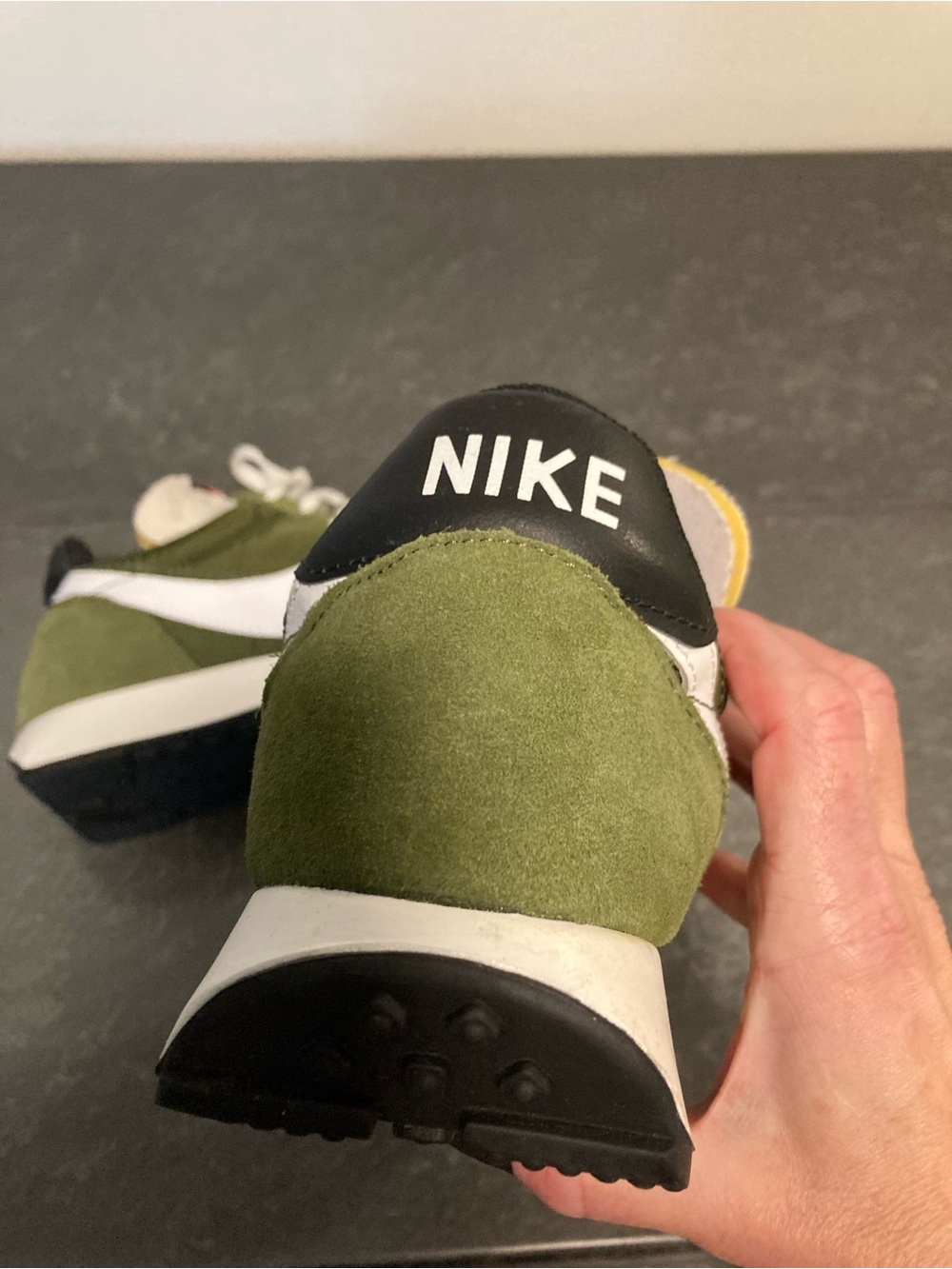 Nike Men’s Tailwind 79 Olive Green and White Retro Runner Sneakers (very sought) - Picture 5 of 9